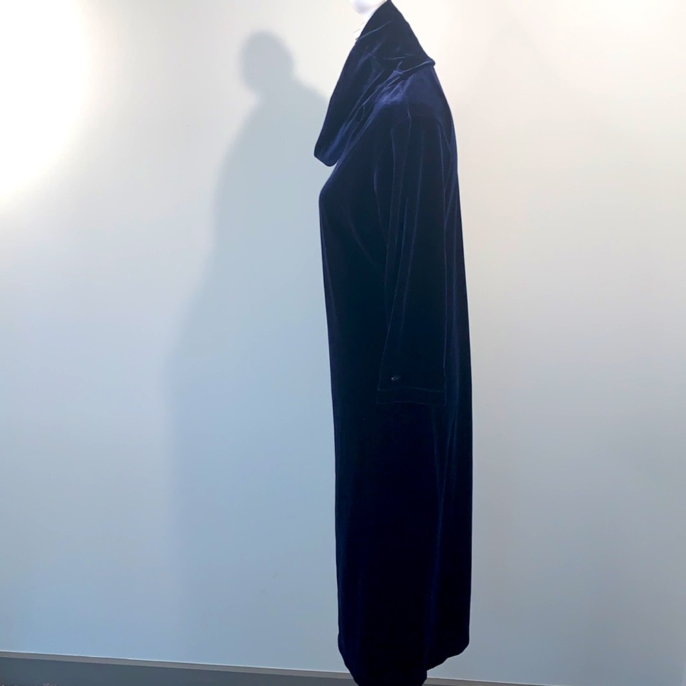 Tommy Hilfiger size LG dark blue dress. Dress has a velvet look.
